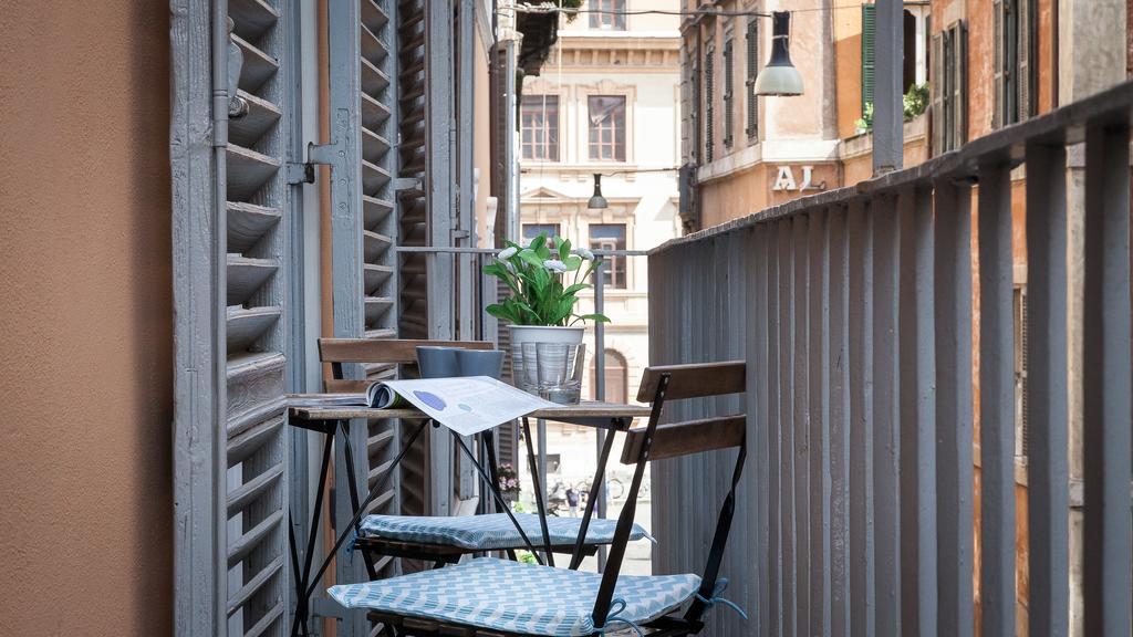 Apartmán Arenula Balcony Řím Exteriér fotografie